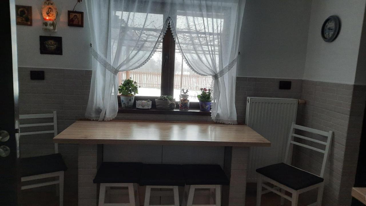 Casuta Din Deal Тыргу-Нямц Экстерьер фото