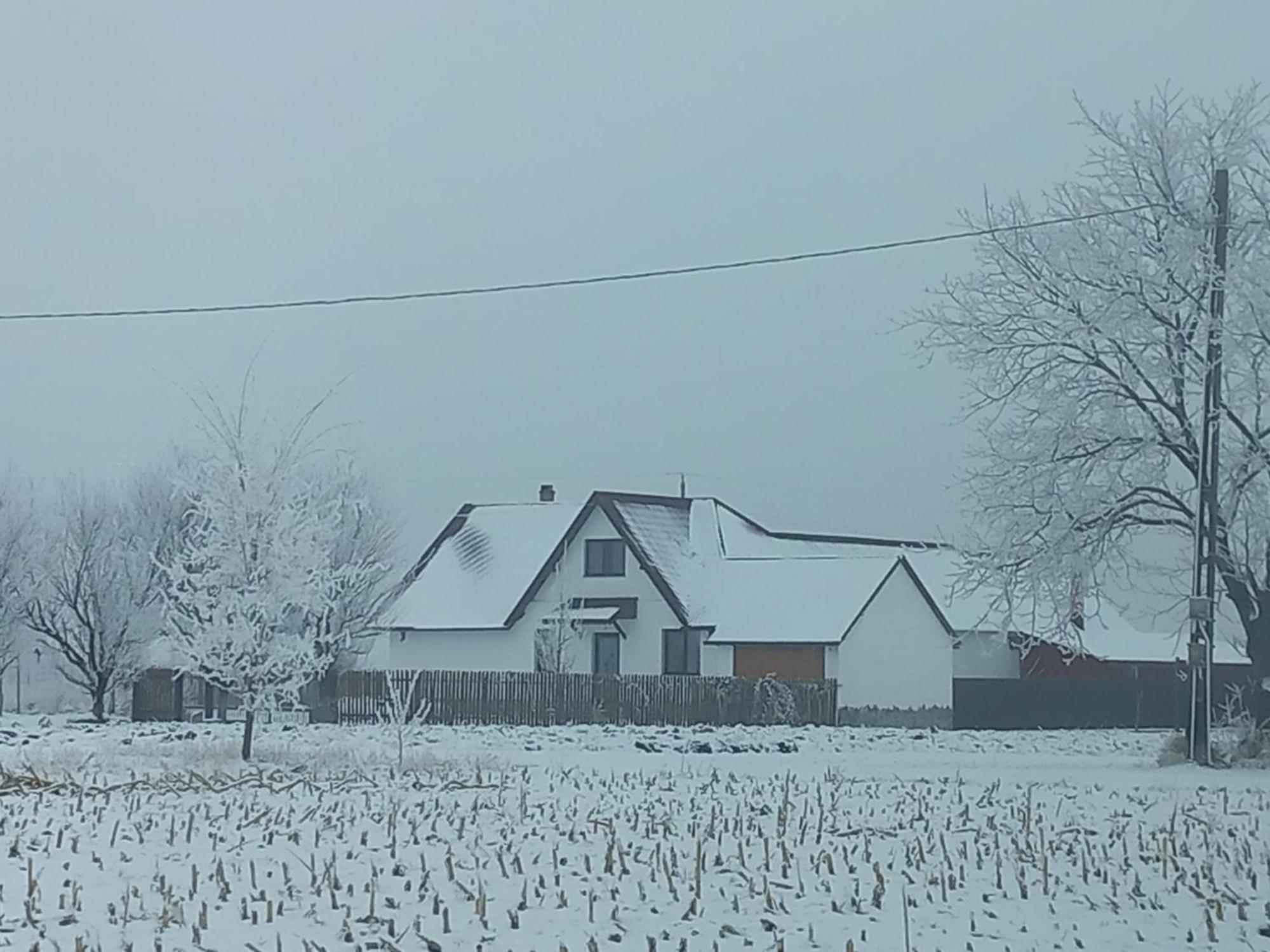 Casuta Din Deal Тыргу-Нямц Экстерьер фото